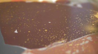 soyut arka plan, bulanıklık. Sıvı akrilik atölyesi. Akışkan sanat. tuval üzerine akrilik boya ile doldurun. Yaratıcı çalışma