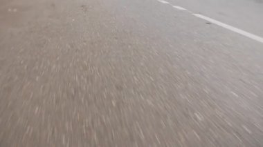 asfalt trafik, üst görünüm, karayolu üzerinde yol işaretleri