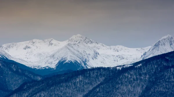 Paisagem montanhosa, montanhas Retezat. — Fotografia de Stock