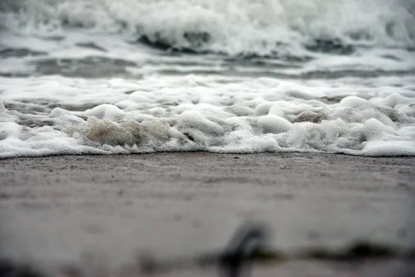 Het Water Zee Verduisterde Voor Storm Golven Werden Groot Sterk — Stockfoto