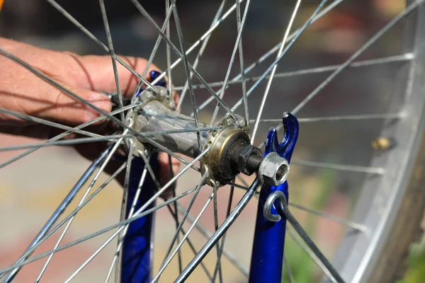 Cykel Reparation Limning Däck Inspektion Kretsen Gör Själv Isolering Reparera — Stockfoto