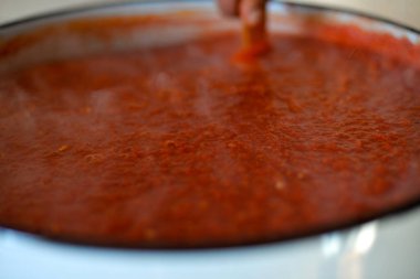 Domates püresinin hazırlanması taze domatesler.