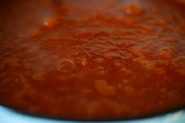Bereiding Van Tomatenpuree Uit Gemalen Verse Tomaten — Stockfoto