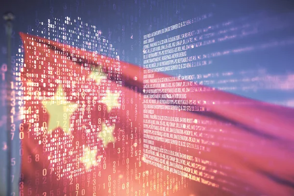 Αφηρημένο εικονικό δημιουργικό ολόγραμμα κρανίου κώδικα στην κινεζική σημαία και το ηλιοβασίλεμα φόντο του ουρανού, κλοπή των προσωπικών δεδομένων και κακόβουλο λογισμικό έννοια. Πολλαπλών ανοιγμάτων — Φωτογραφία Αρχείου