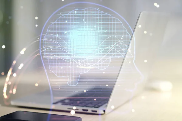 背景にコンピュータと創造的な人間の頭のマイクロ回路の二重暴露。未来技術とAIの概念 — ストック写真