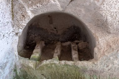 Bet She 'arim Ulusal Parkı' ndaki Yalnız Sarcophagus Mağarası Kiryat Tivon, İsrail