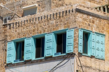 Güneşli bir günde Akko, İsrail 'de ilginç pencereler.