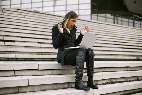 Businesswoman Panic Looking Laptop While Working Outdoor Toned Image — Stock Photo, Image