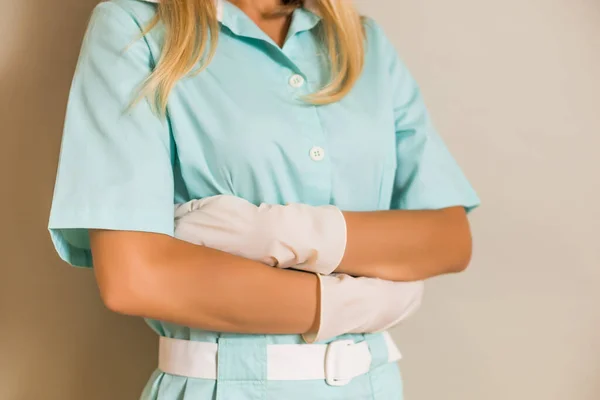 交叉双臂的医疗护士形象 — 图库照片