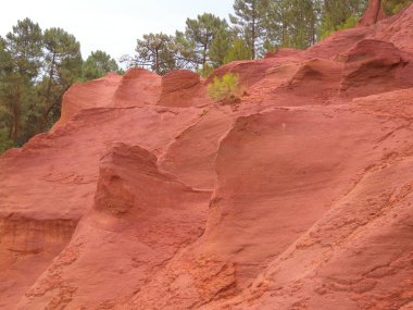 Roussillon Village Provence'da taş ocağı ochre, Fransa