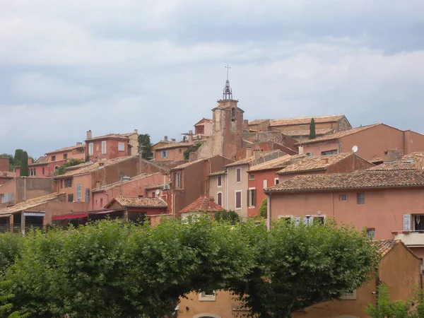 Село Руссільйон на Luberon Прованс Francia — стокове фото