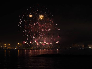 Havai fişek açılış Mlaga Ağustos fuarı deniz, Endülüs, İspanya