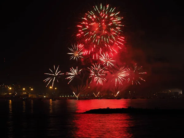 Havai fişek açılış Mlaga Ağustos fuarı deniz, Endülüs, İspanya