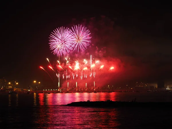 Havai fişek açılış Mlaga Ağustos fuarı deniz, Endülüs, İspanya