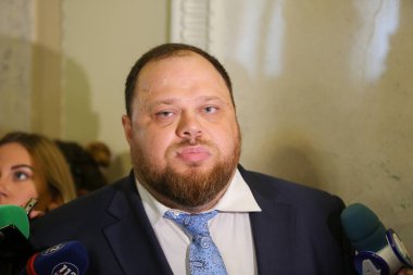 05.22.2019 Ukrayna. Kiev. Stefanchuk Ruslan, Verkhovna Rada 'nın oturum aralarında bir röportaj veriyor..