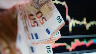 Koronavirüs salgını sırasında dünya piyasası çöktü. Fon endeksi düştü. Dengesiz ticaret şemaları konsepti. Borsa çöküşü, hisselerin değerini kaybetmesi, COVID-19 sonrasında küresel kriz 