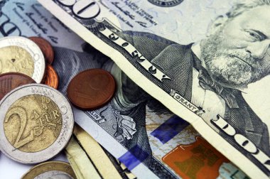 Değer ve madeni paralar: dolar ve avro sentleri (makro)