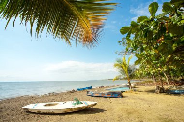 Playa beach Tarcoles Kosta Rika üzerinde