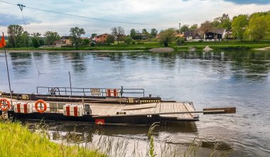 Kelheim, Bavyera, Almanya 21.05.2017 üzerinde kablo feribot D