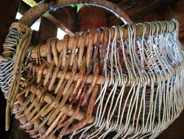 Panier Tissé Main Bois Objet Été Accroché Dans Une Ancienne — Photo