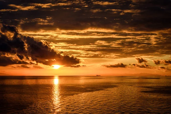 Captura Del Atardecer Oceánico Desde Puente Navegación Del Petrolero Crudo —  Fotos de Stock