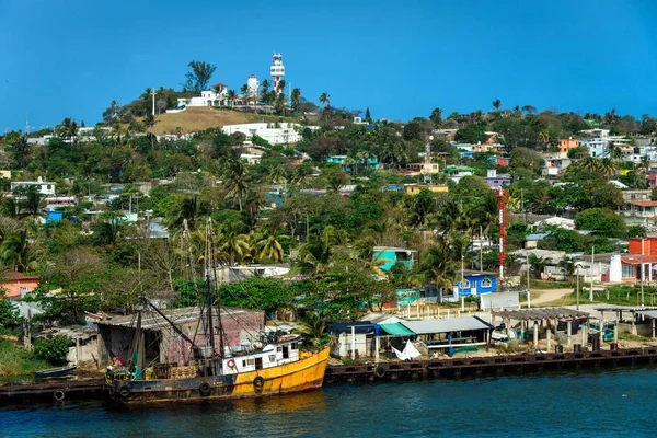 Barcos Pesca Estão Atracados Cais — Fotografia de Stock