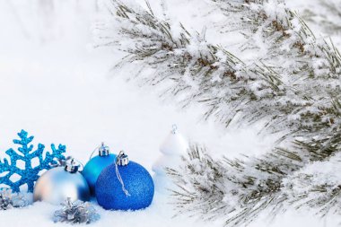 Noel dekorasyonu ile bir görüntü.