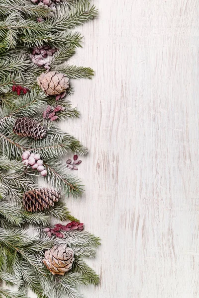 Ramas Abeto Con Decoraciones Navideñas Sobre Fondo Madera Copiar Espacio —  Fotos de Stock