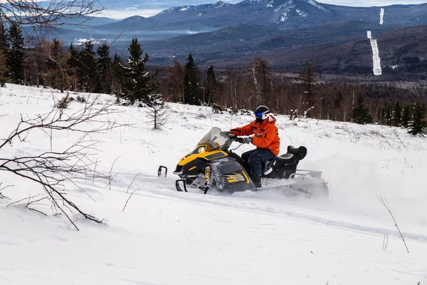 Athlete Snowmobile Moving Winter Forest Mountains Southern Urals — Stock Photo, Image