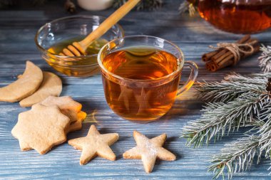 Çay eşliğinde görüntü.