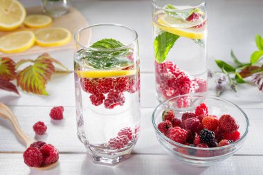 Bir içki ile görüntü.