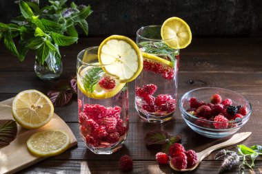 Bir içki ile görüntü.