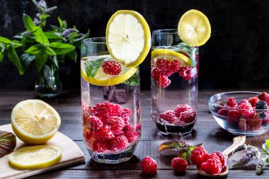 Bir içki ile görüntü.