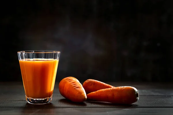 Изображение с морковным соком . — стоковое фото