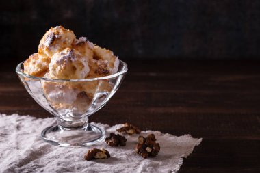 Görüntü Hindistan cevizi bisküvi ile.