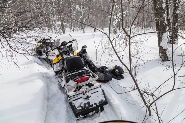 Athlete on a snowmobile. — Stock Photo, Image