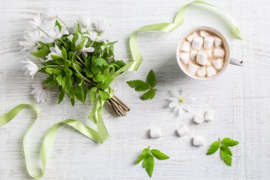 Kardelenli görüntü.