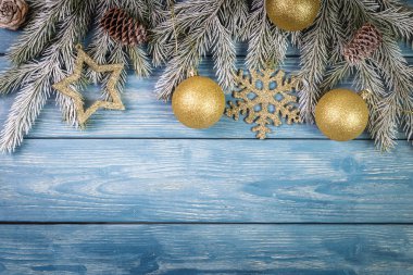 Noel süslemeleri ile resim.