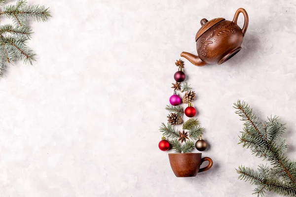 Christmas Tree Made Twigs Christmas Decorations Teapot Creative Concept New — Stock Photo, Image