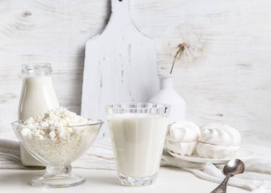 Süzme peynirli görüntü.