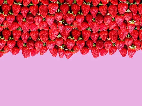 Πολλές Ώριμες Φράουλες Χώρο Για Κείμενο Στο Παρασκήνιο Έννοια Του — Φωτογραφία Αρχείου