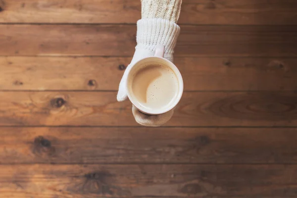 Tazza Caffè Mano Guanto Sullo Sfondo — Foto Stock