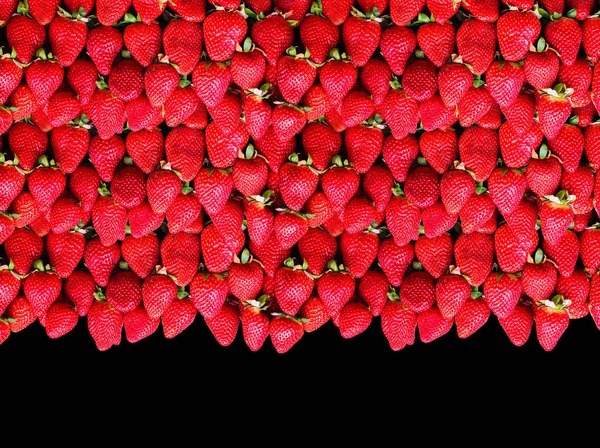 Monte Morangos Maduros Com Espaço Para Texto Fundo Preto Conceito — Fotografia de Stock