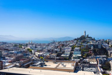 San Francisco şehir merkezi, güneşli bir günde tipik bir bina. Kaliforniya, Usa