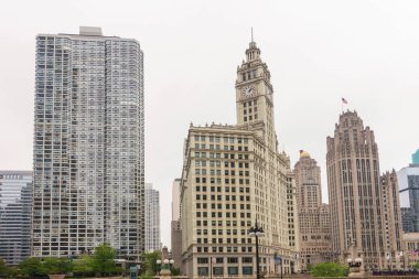 Manhattan şehrinin yeni binaları ve gökdelenleri