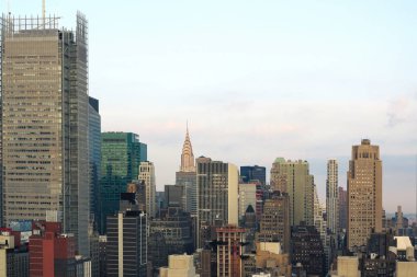 New York City, Manhattan gökdelenlerin havadan ve panoramik görünümü. Manhattan'ın gece şehir merkezinin en iyi görünümü. 