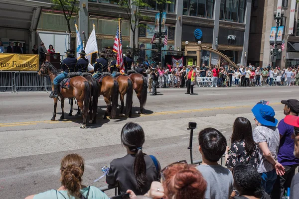 Chicago Illinois Mayo 2018 Policía Chicago Caballo Memorial Day Calle —  Fotos de Stock