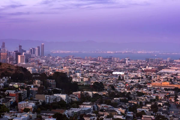 Binalı şehir manzarası, 