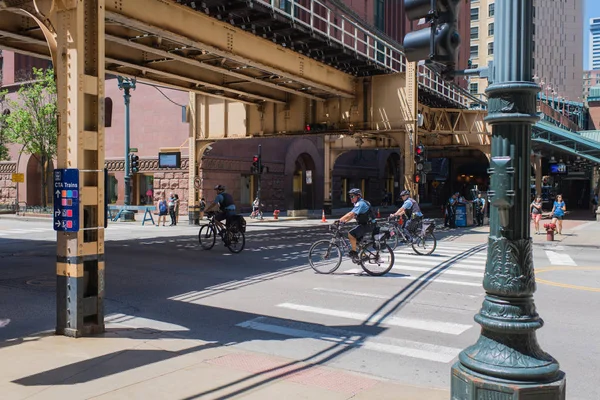 Chicago Illinois Mayo 2018 Policía Chicago Bicicleta Calle — Foto de Stock