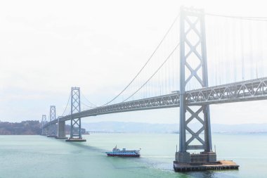 Çok güzel bir köprü görünümü 